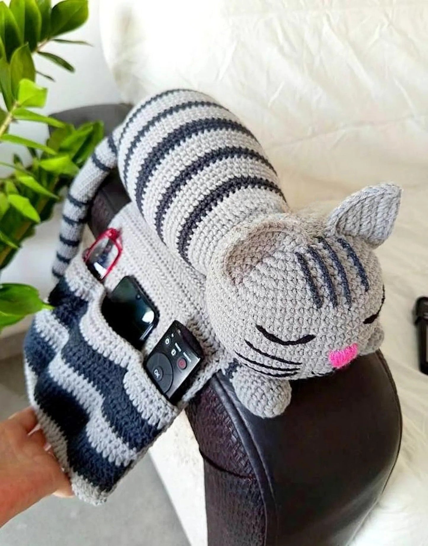 Cat Sofa Organizer Crochet Pattern