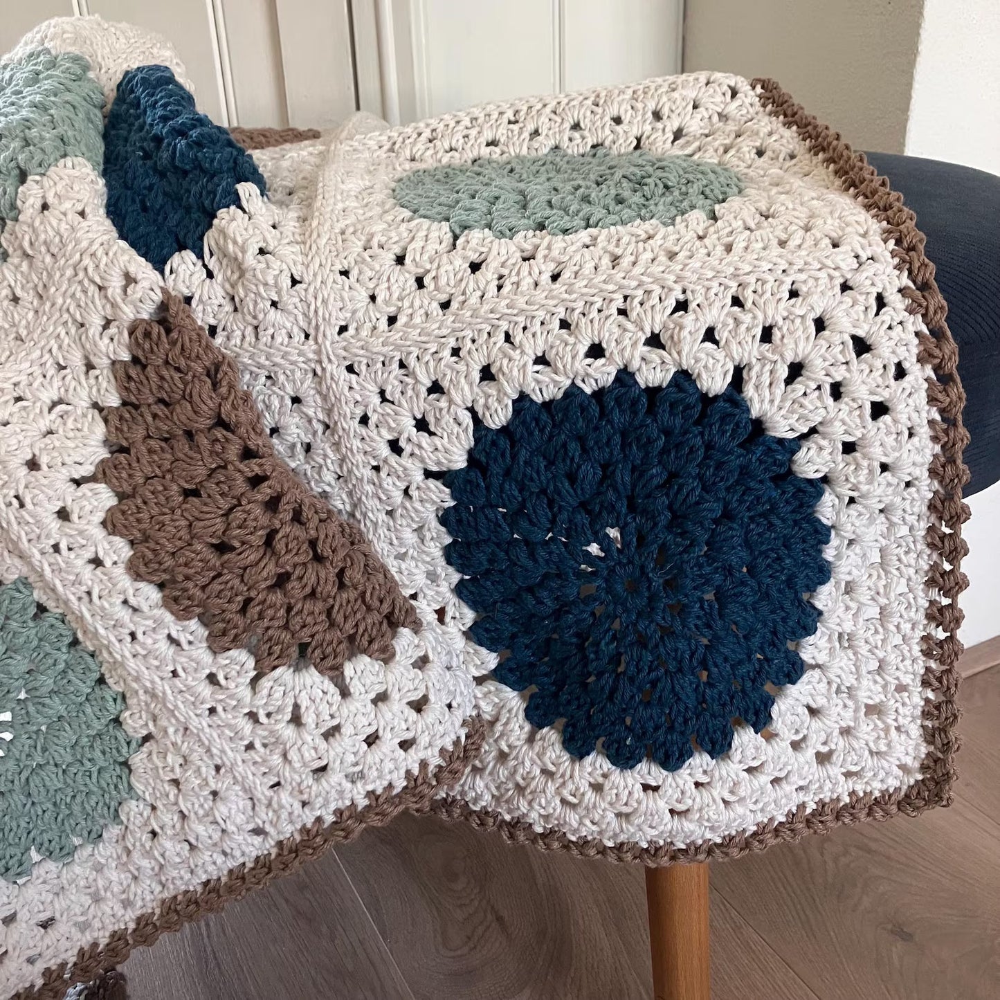 MILOU Blanket Crochet Pattern