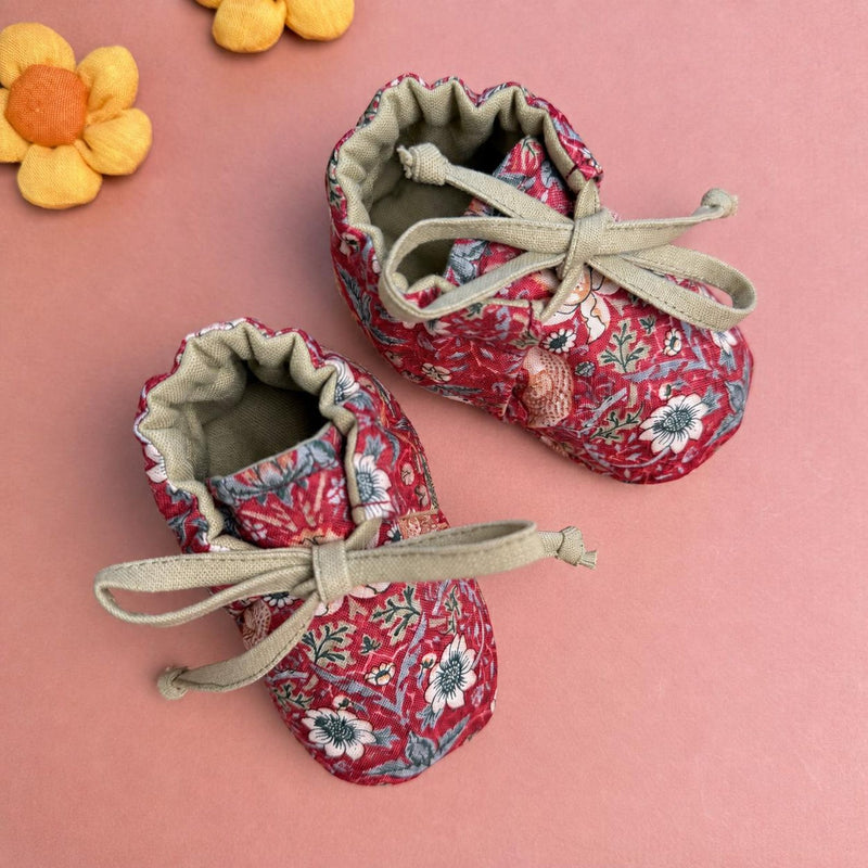 Little Bow Baby Booties Sewing Pattern
