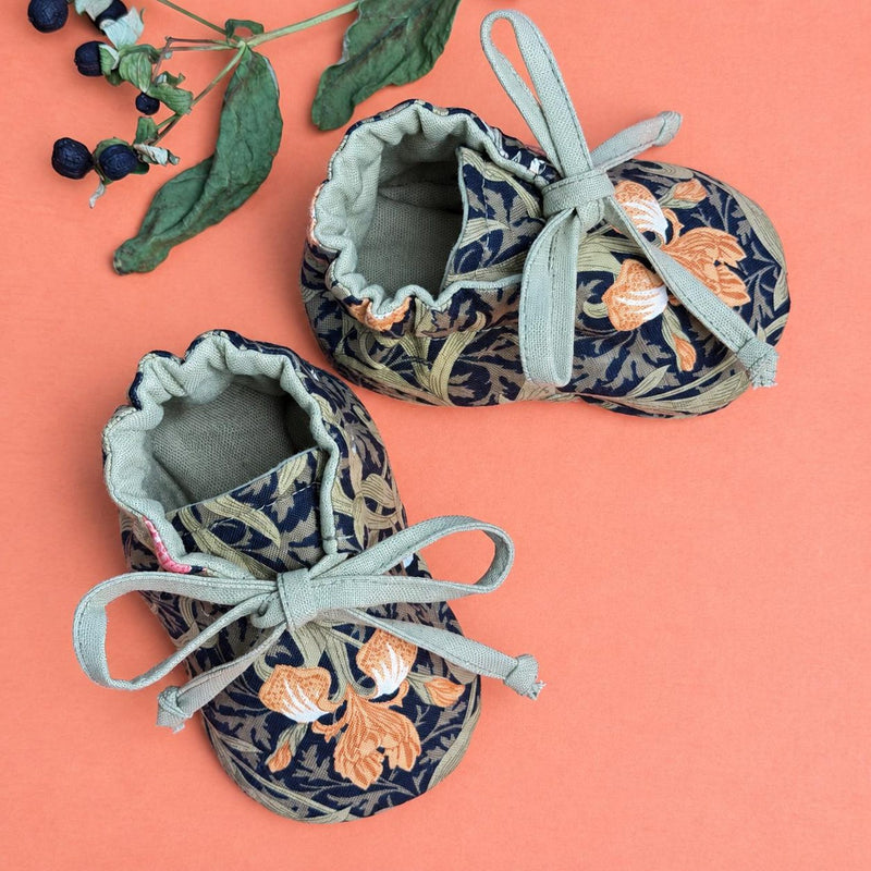Little Bow Baby Booties Sewing Pattern