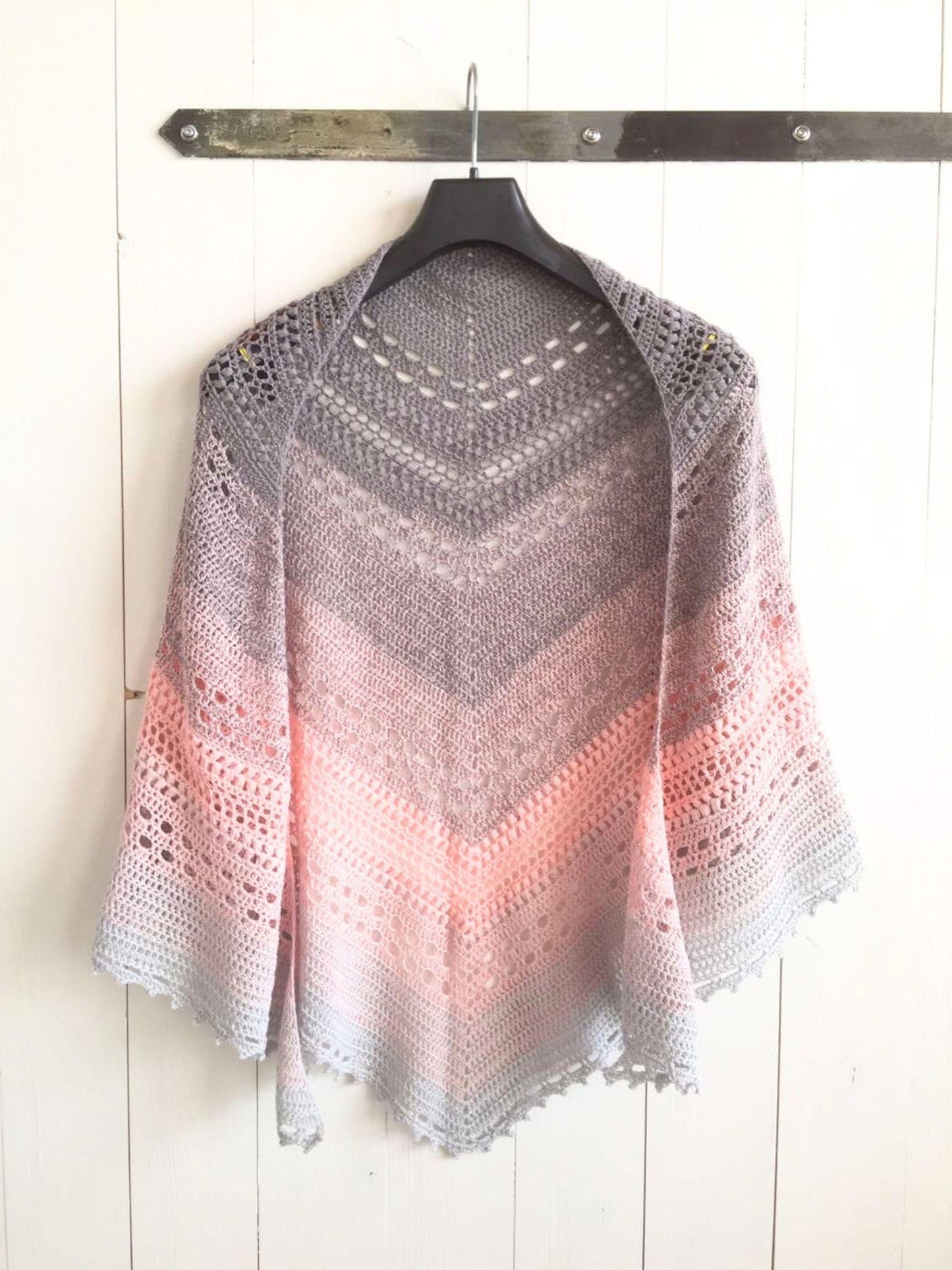 Bella Vita Shawl Crochet Pattern