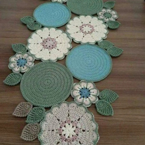 Boho Floral Crochet Table Runner Pattern