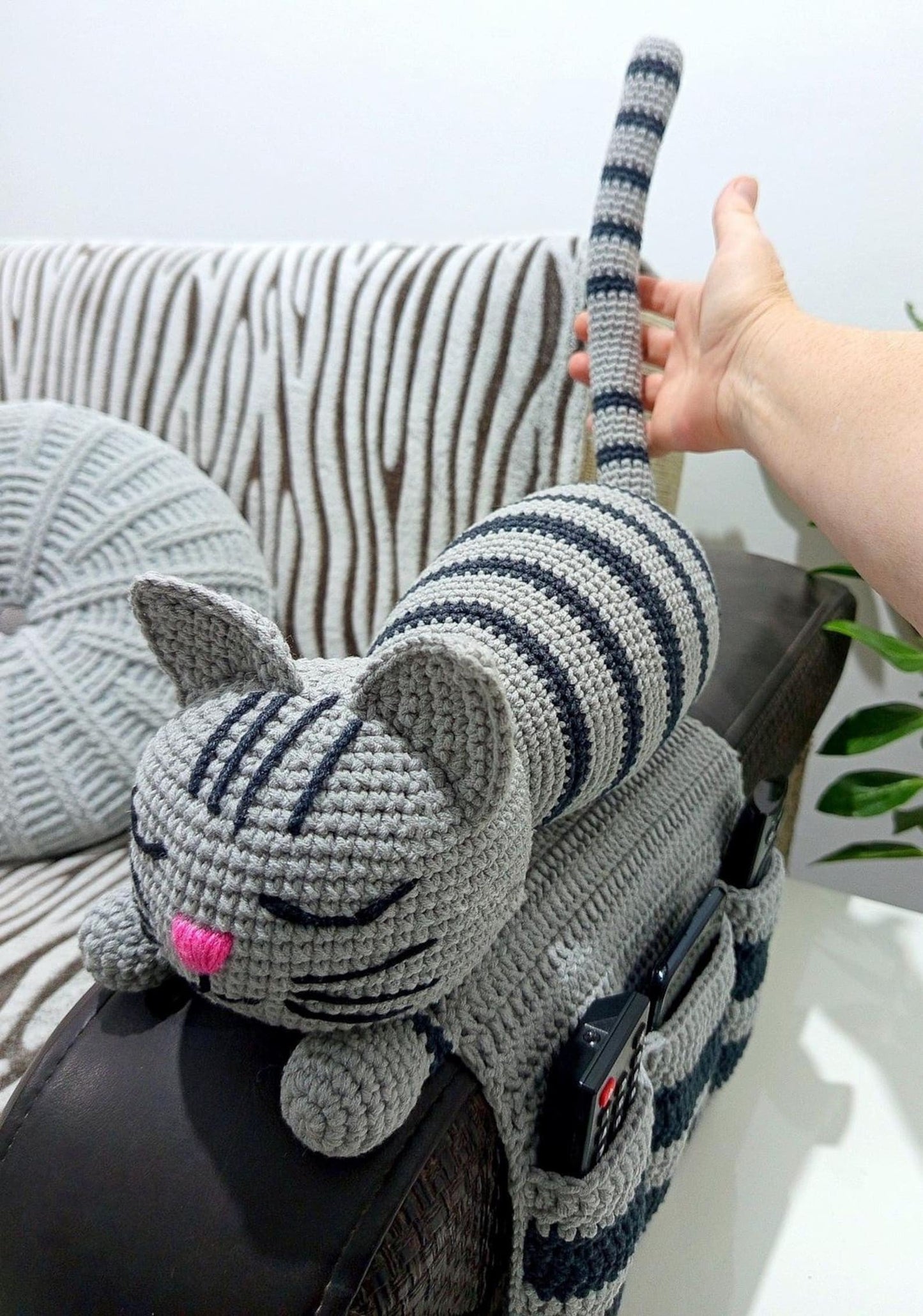 Cat Sofa Organizer Crochet Pattern