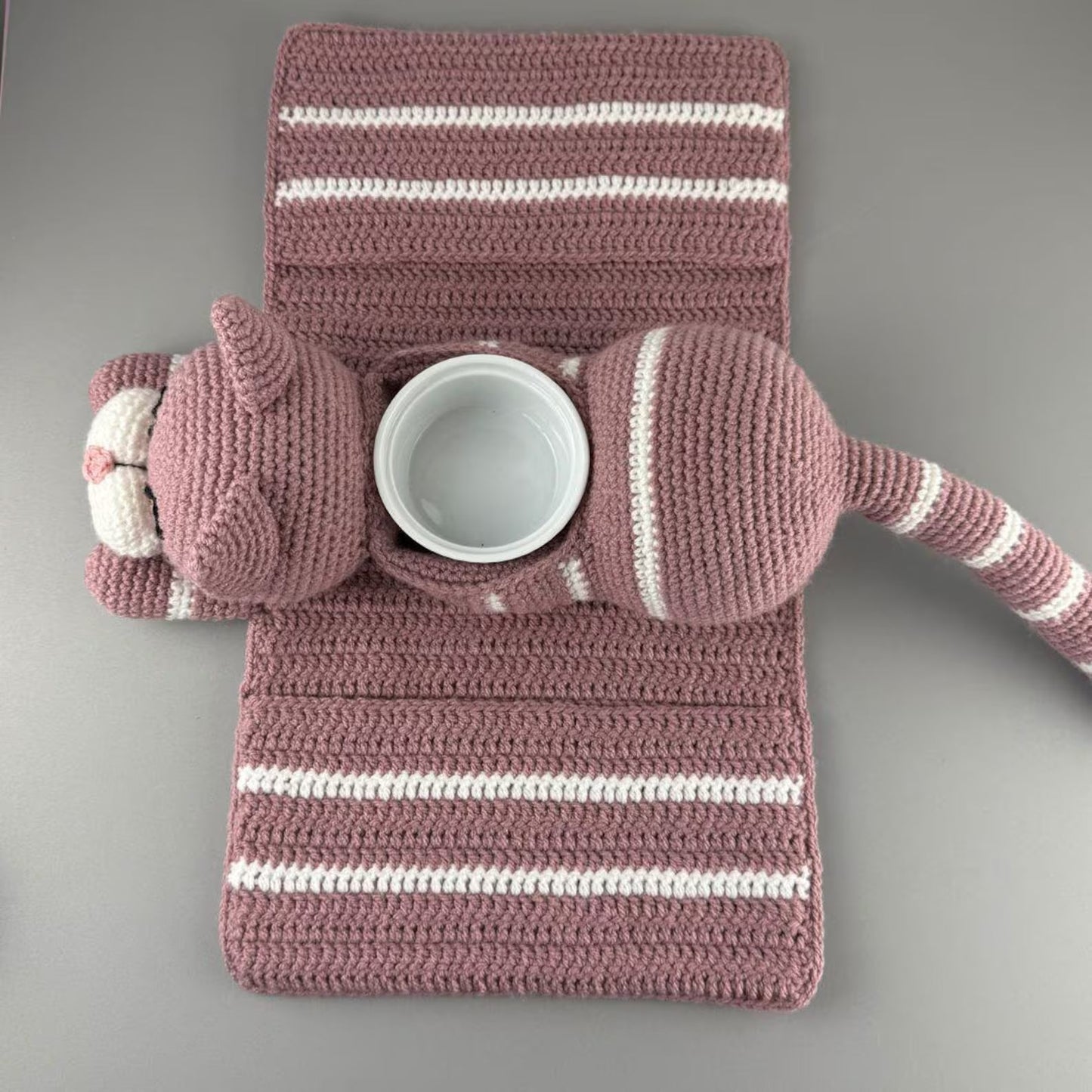 Pinky Cat Sofa Organizer Crochet Pattern