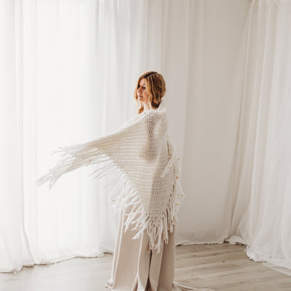 Chunky Triangle Shawl Crochet Pattern