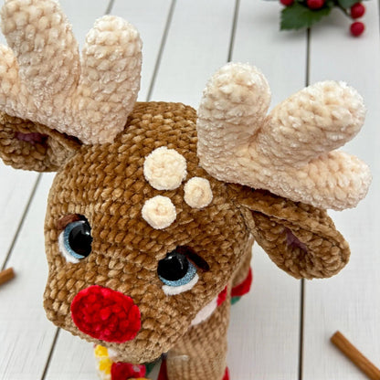 Couple Reindeer Crochet Pattern