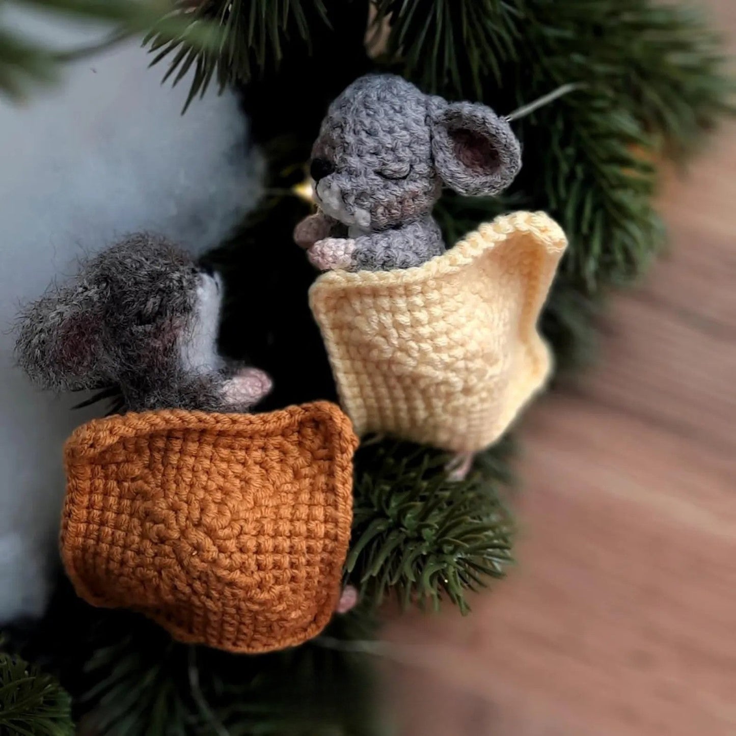 Little Cute Clock Mouse Crochet Pattern