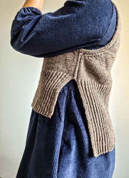 Meander Vest Knitting Pattern