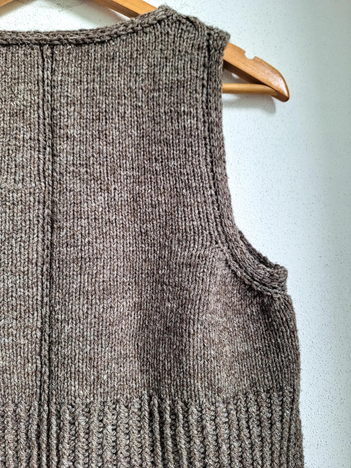 Meander Vest Knitting Pattern