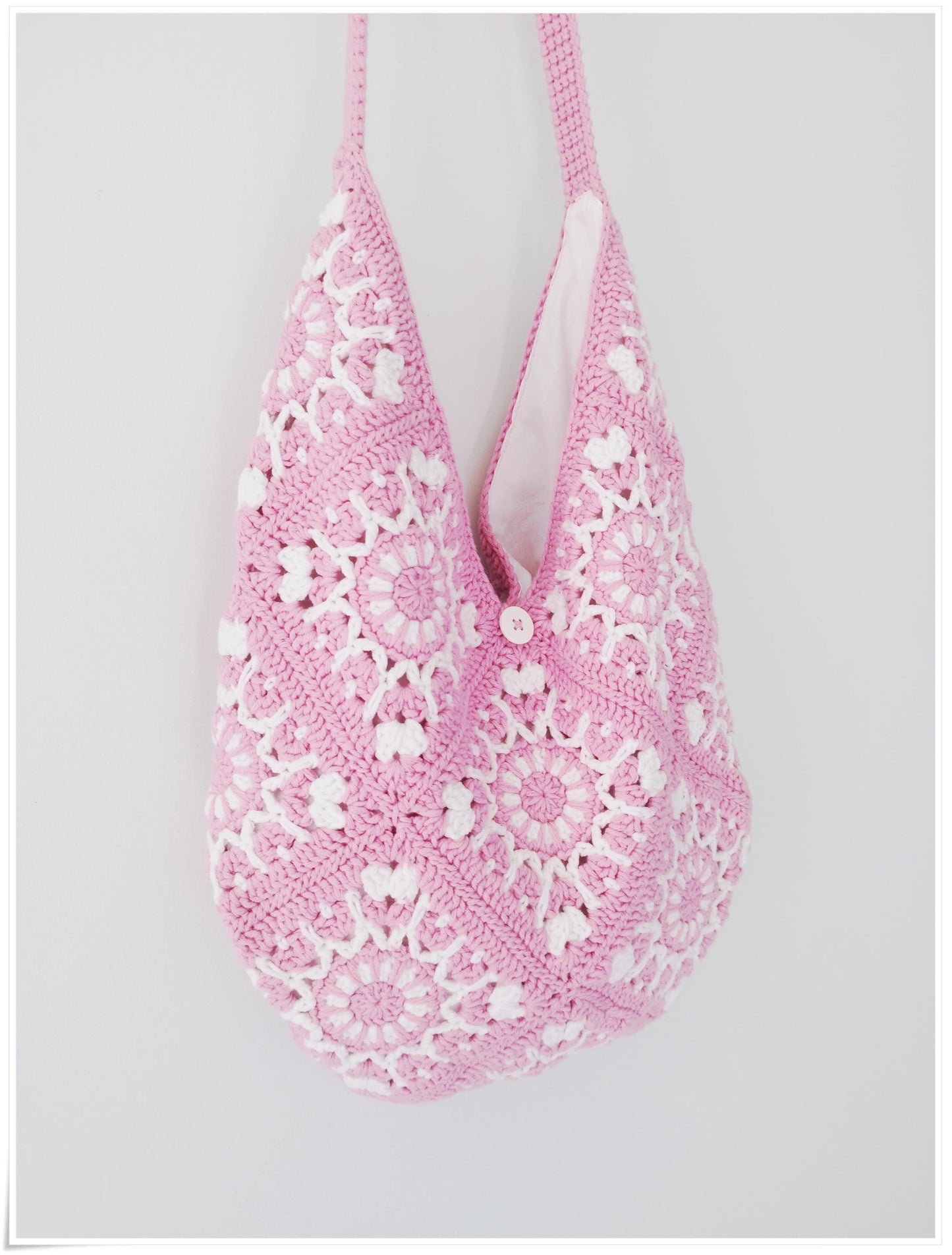 Mosaic Granny Square Bag Crochet Pattern