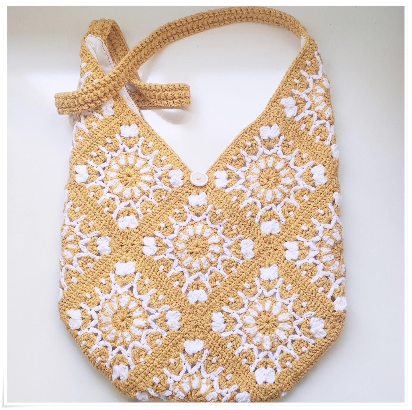 Mosaic Granny Square Bag Crochet Pattern