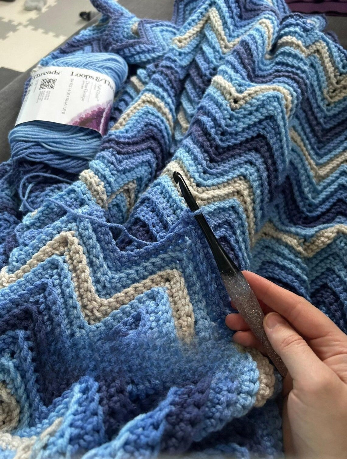 Textured Chevron Blanket Crochet Pattern