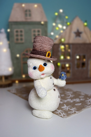 Small Fluffy Snowman Crochet Pattern