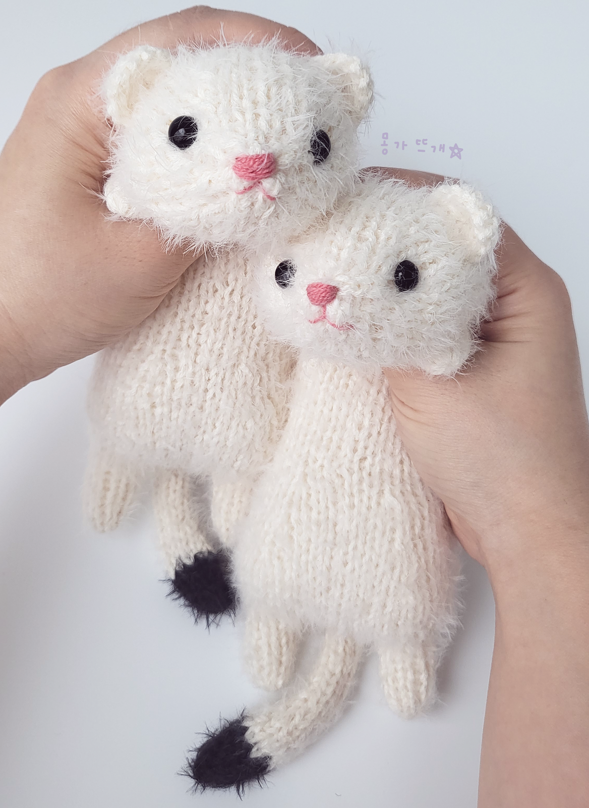 Fluffy Otter Amigurumi Knitting Pattern