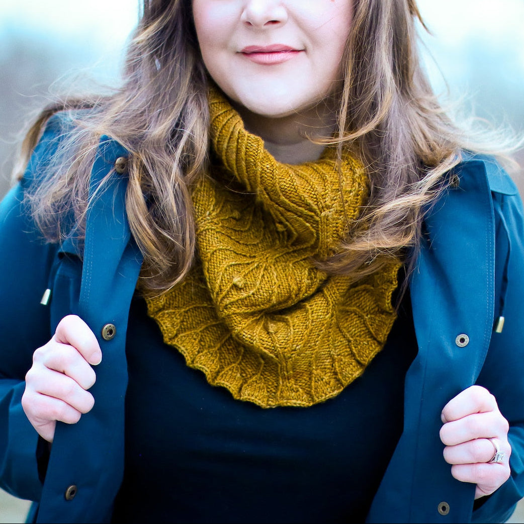 Nouverie Cowl With Bobbles & Ruffle Knitting Pattern