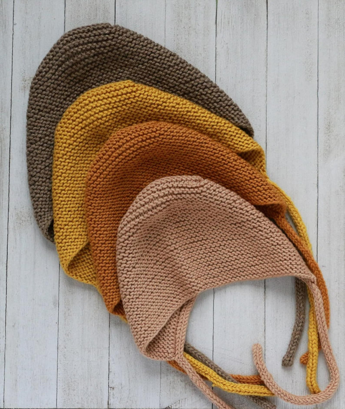 Easy  Baby Bonnet Knitting Pattern